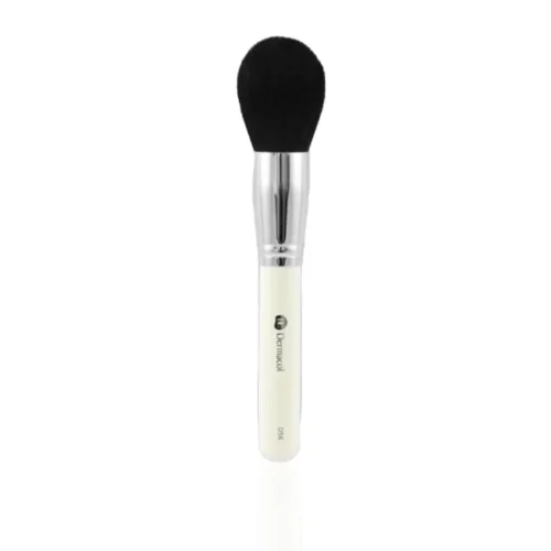 מברשת פודרה וסומק - powder and blush brush - dermacol powder and blush brush - דרמקול מברשת פודרה וסומק - מברשת - פנים - סומק - פודרה - דרמקול -מייקאפ - dermacol - makeup - blush - powder